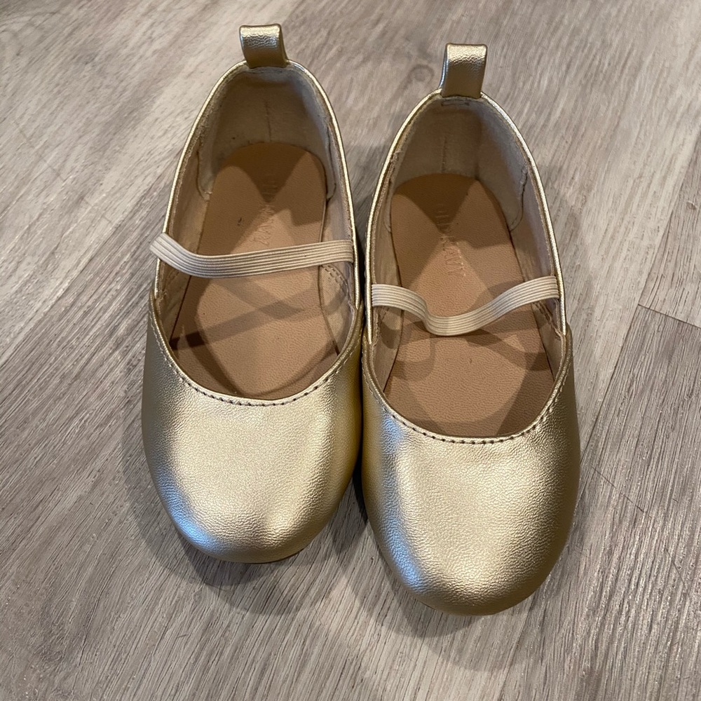 Dress shoes